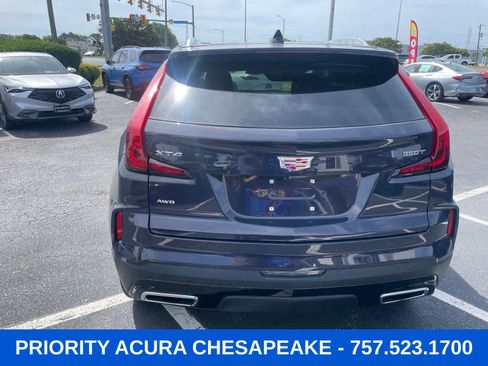 Used 2025 Cadillac XT4 Premium Luxury AWD/4WD image 4
