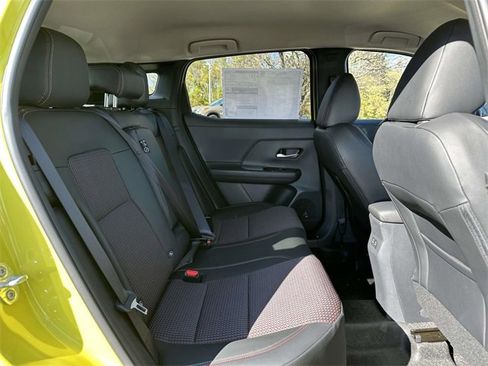 New 2026 Nissan Kicks SR image 11