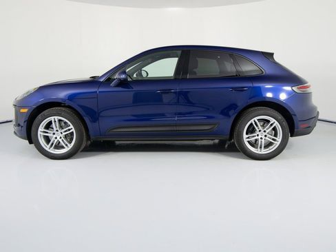 Used 2025 Porsche Macan image 2