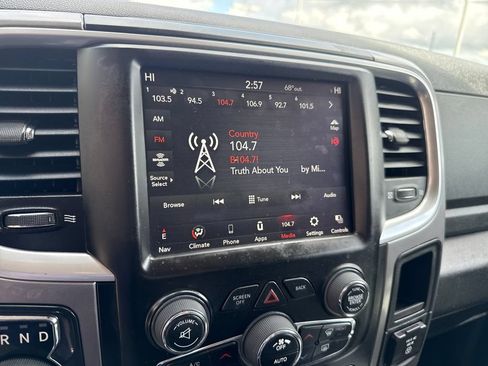 Used 2023 RAM 1500 Classic SLT w/ Trailer & Traction Group AWD/4WD image 19