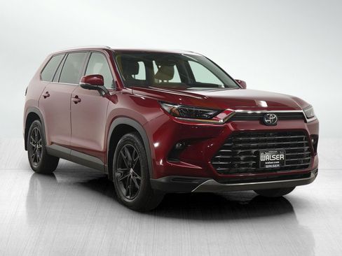 Used 2024 Toyota Grand Highlander Limited image 8