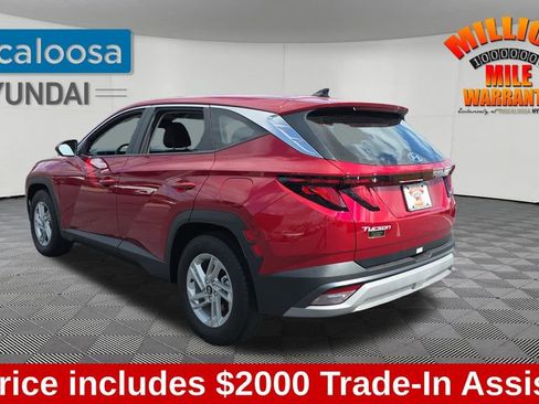 Used 2025 Hyundai Tucson SE image 5