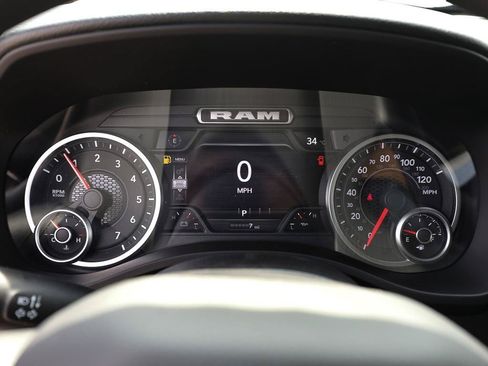 New 2026 RAM 1500 Express AWD/4WD image 13