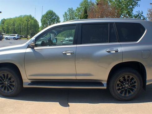 Used 2020 Lexus GX 460 Premium image 5