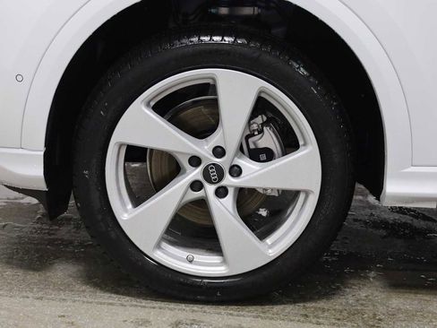 New 2025 Audi Q5 Premium Plus image 37