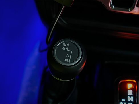 Used 2019 Jeep Wrangler Unlimited Sahara image 47