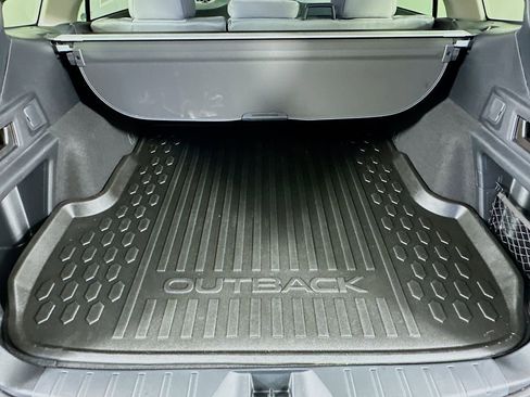 Certified 2025 Subaru Outback Premium w/ Popular Package #1A image 32