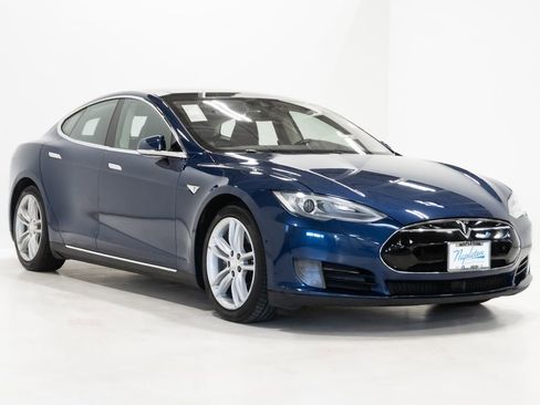 Used 2015 Tesla Model S 85D image 5