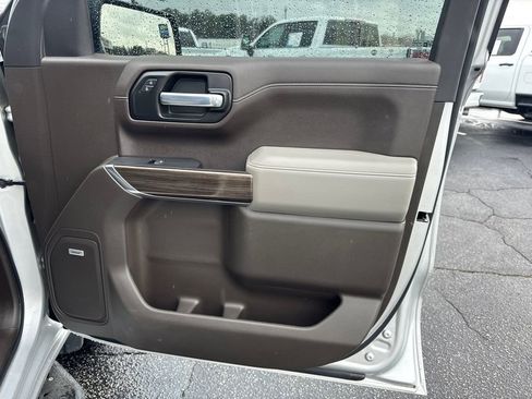 Used 2021 Chevrolet Silverado 1500 RST image 15