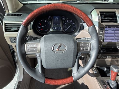 Used 2013 Lexus GX 460 Premium AWD/4WD image 27