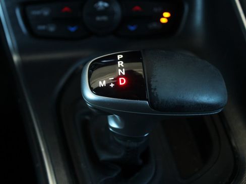 Used 2018 Dodge Challenger SXT Plus RWD image 22