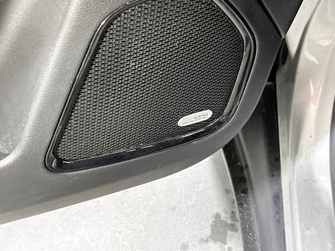 Used 2022 Jeep Compass Altitude w/ Sun and Sound Group image 18