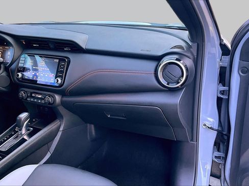 Used 2021 Nissan Kicks SR w/ SR Premium Package FWD image 17
