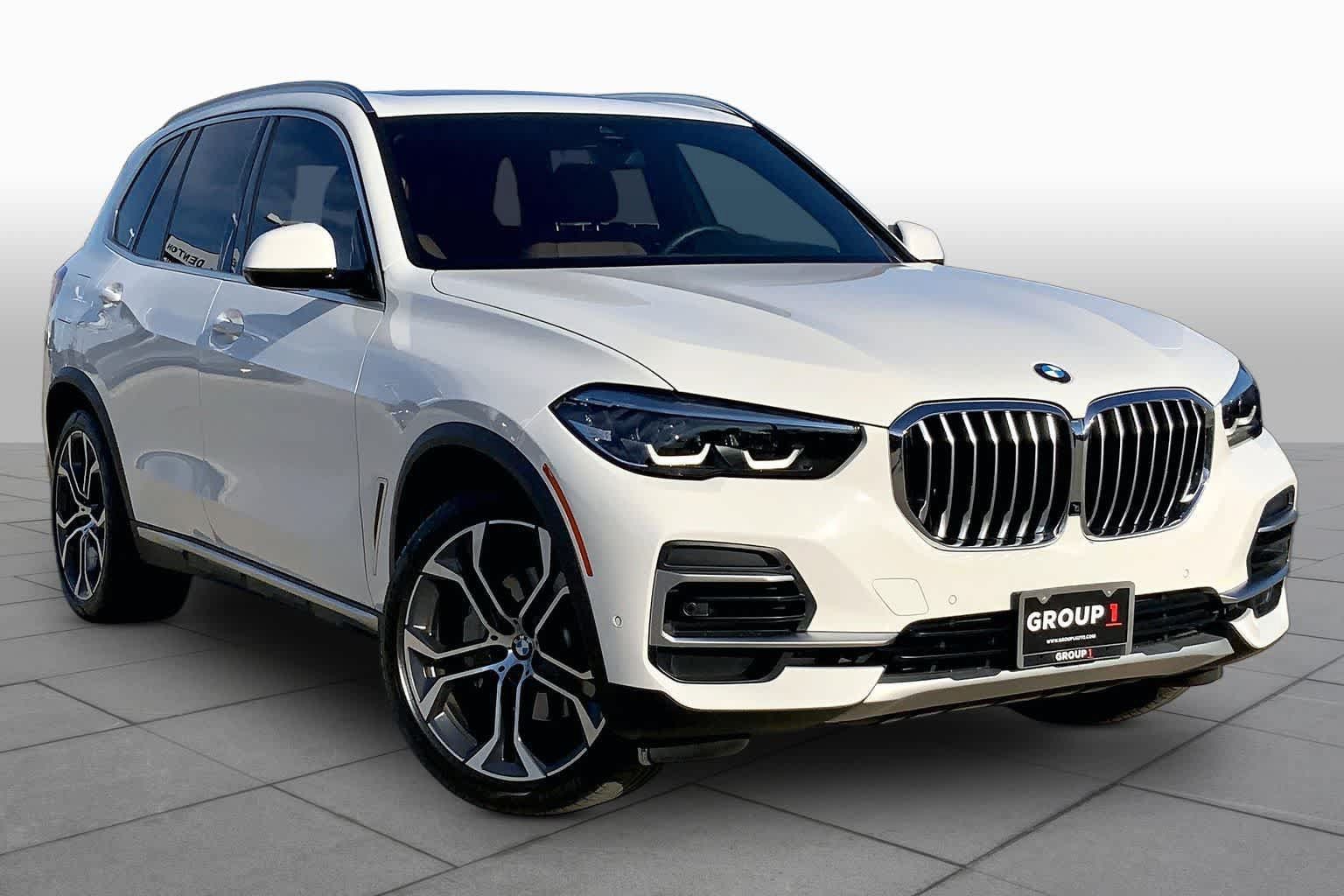 Used 2023 BMW X5 sDrive40i w/ Parking Assistance Package RWD image 3