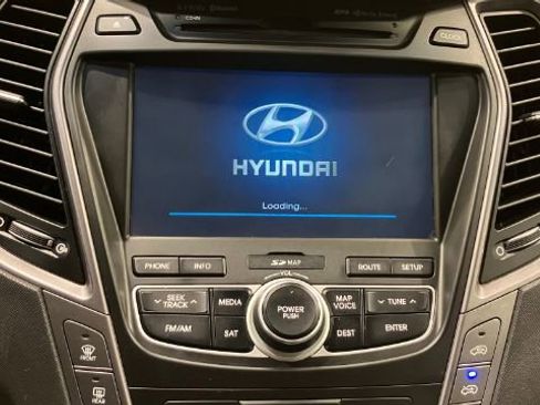 Used 2013 Hyundai Santa Fe Limited w/ Technology Pkg image 28