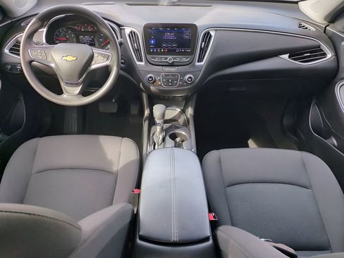 Used 2025 Chevrolet Malibu LT image 14