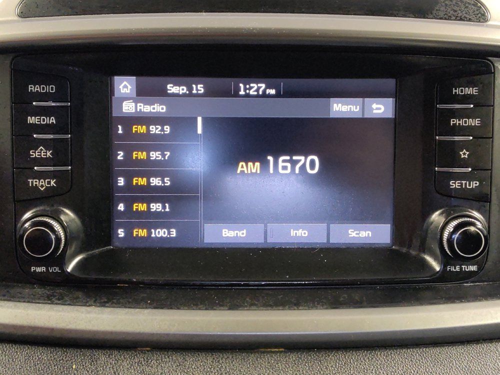Used 2020 Kia Sorento S AWD/4WD image 25