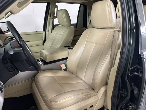 Used 2015 Ford Expedition Limited w/ Equipment Group 301A AWD/4WD image 15