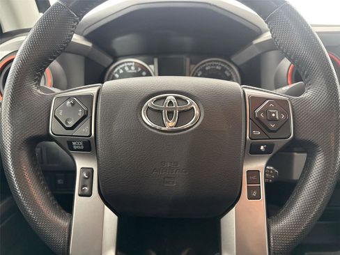 Certified 2022 Toyota Tacoma SR5 image 16