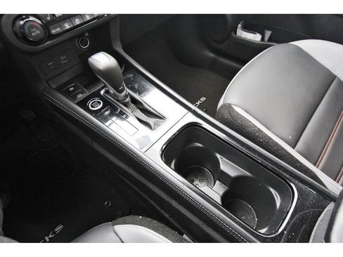 Used 2023 Nissan Kicks SR w/ SR Premium Package image 22