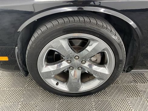 Used 2012 Dodge Challenger R/T image 29