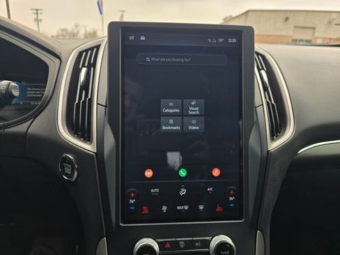 Used 2022 Ford Edge ST-Line image 20