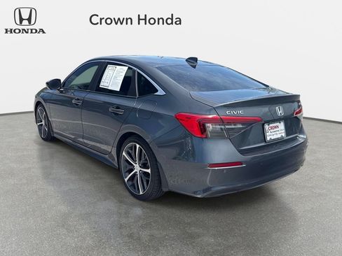 Used 2024 Honda Civic Touring image 3