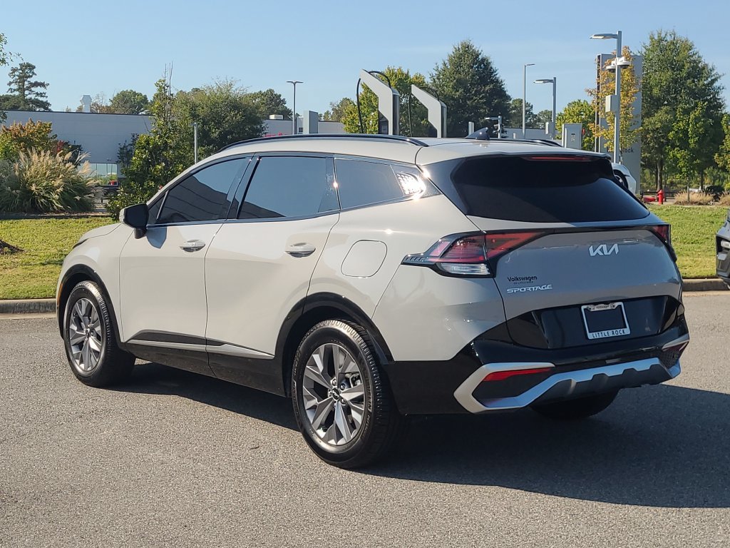Used 2024 Kia Sportage SX FWD image 3