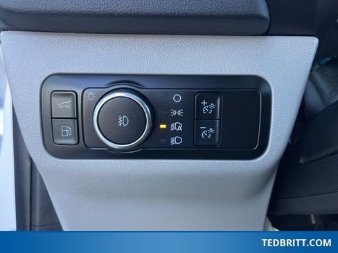 Certified 2024 Ford Escape Platinum w/ Premium Technology Package image 40