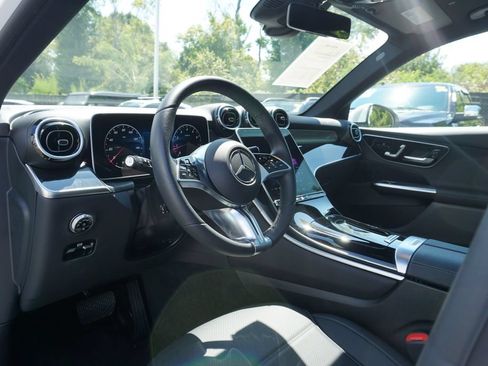 Certified 2025 Mercedes-Benz GLC 300 4MATIC image 12