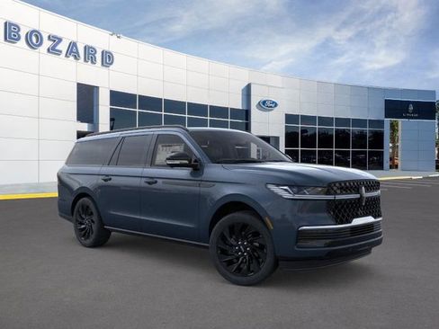 New 2025 Lincoln Navigator L Reserve w/ Jet Appearance Package image 7