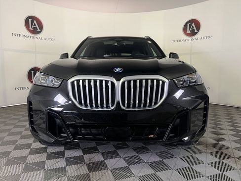 New 2026 BMW X5 xDrive50e w/ M Sport Package image 2