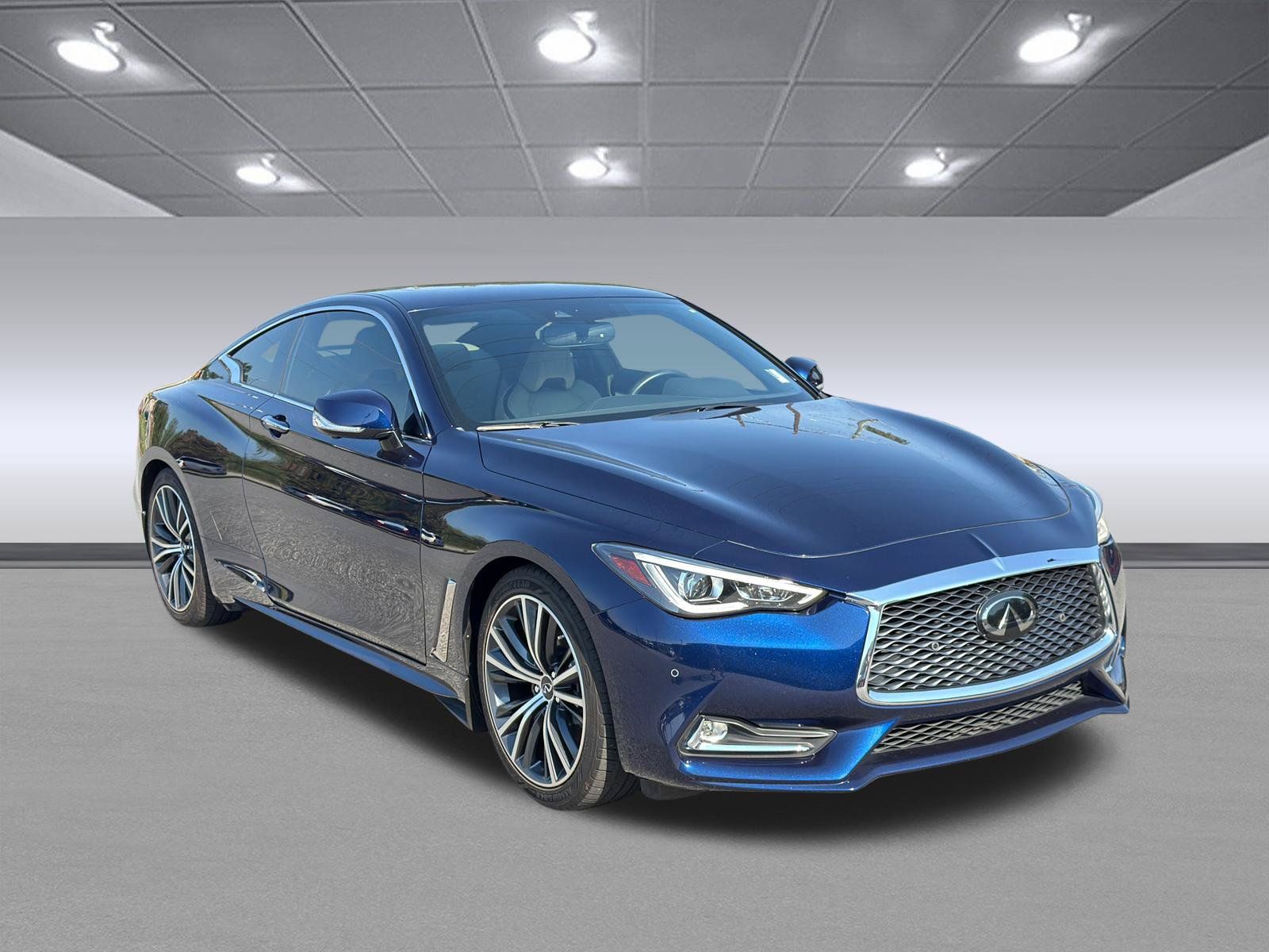 Used 2021 INFINITI Q60 3.0t Luxe w/ Cargo Package RWD image 3