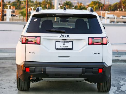 New 2026 Jeep Cherokee Laredo AWD/4WD image 8