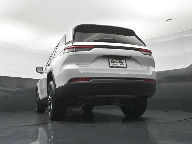 New 2026 Jeep Grand Cherokee Limited AWD/4WD image 23