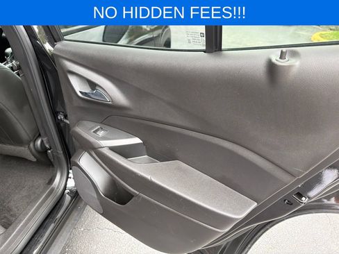 Used 2025 Chevrolet Trax LT w/ Sunroof Package FWD image 29