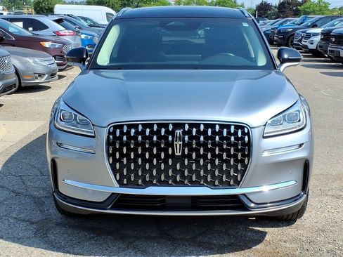Used 2023 Lincoln Corsair Reserve w/ Equipment Group 201A FWD image 8