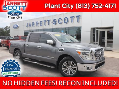 Used 2017 Nissan Titan SL RWD image 1