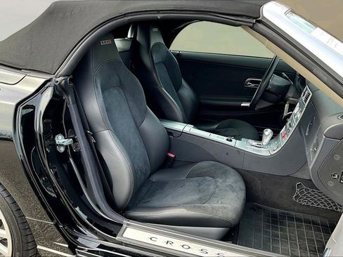 Used 2005 Chrysler Crossfire SRT-6 image 24