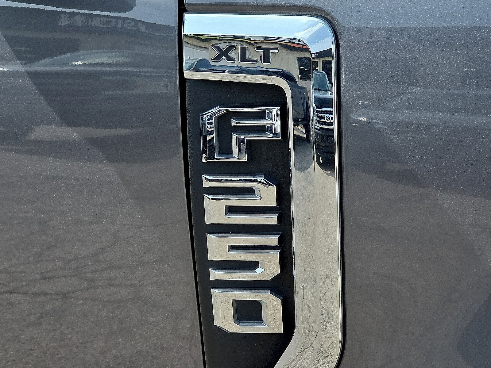 Used 2022 Ford F250 XLT w/ Black Appearance Package AWD/4WD image 8