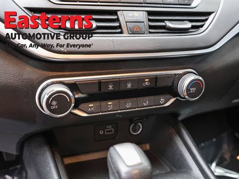 Used 2023 Nissan Altima 2.5 S FWD image 19
