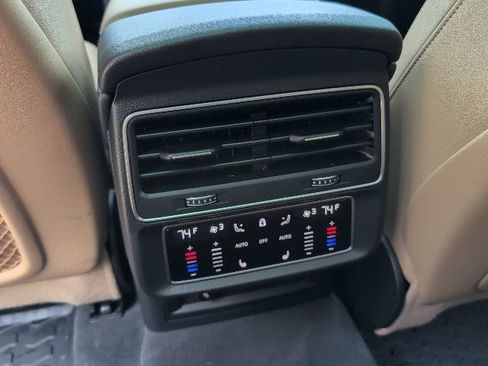 Used 2023 Audi Q8 Premium Plus AWD/4WD image 6