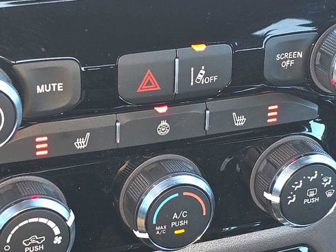 Used 2025 RAM 1500 Big Horn image 27