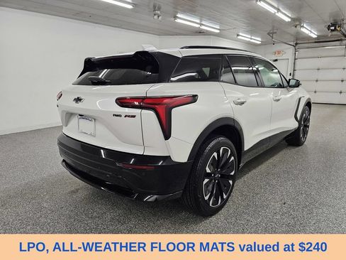 Used 2025 Chevrolet Blazer EV RS AWD/4WD image 4