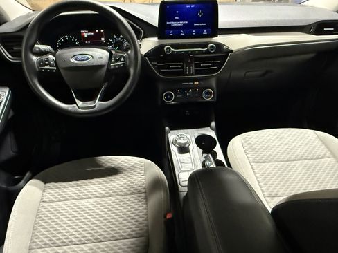 Used 2022 Ford Escape SE image 21