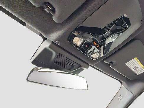 New 2026 BMW X1 xDrive28i w/ Technology Package image 19