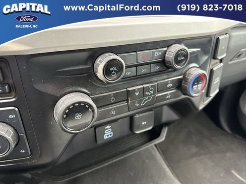 Certified 2025 Ford F250 XLT AWD/4WD image 29