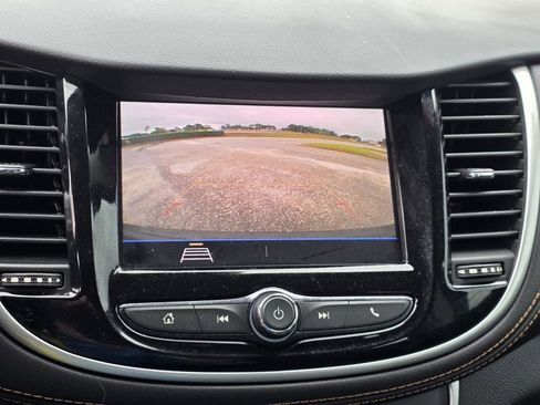 Used 2020 Chevrolet Trax LS FWD image 12