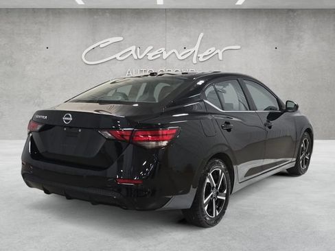 Used 2025 Nissan Sentra SV FWD image 16