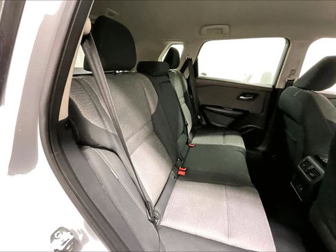 Certified 2022 Nissan Rogue SV image 16